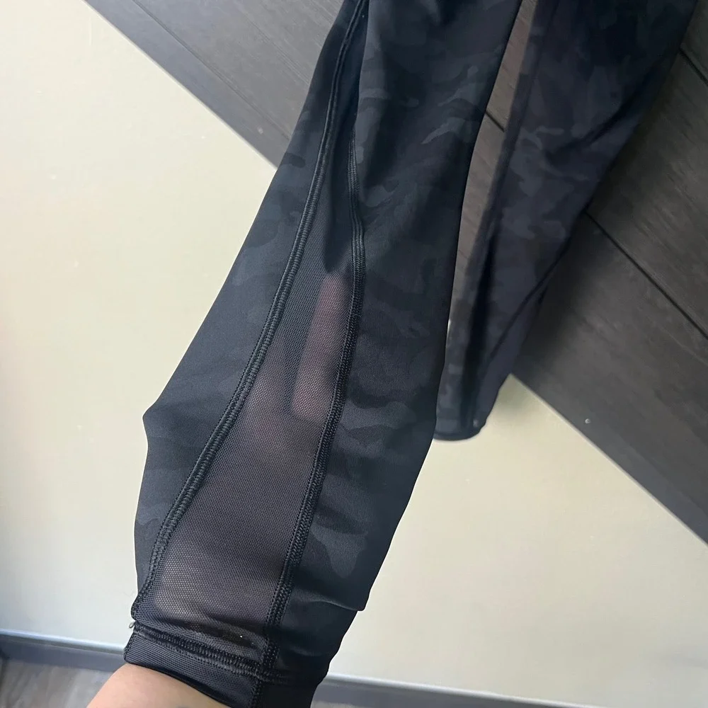 Lululemon x Barre3 Women's Camo High Rise 7/8 Leggings Size 6 Black Activewear